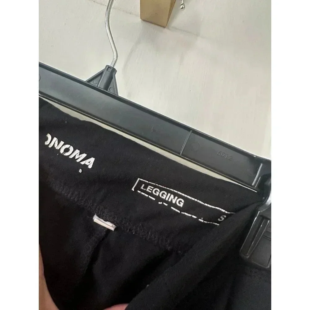 Sonoma Women’s size small black leggings
